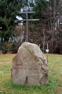 Gedenkstein für Kurfürst Clemens Wenzeslaus am Tempel